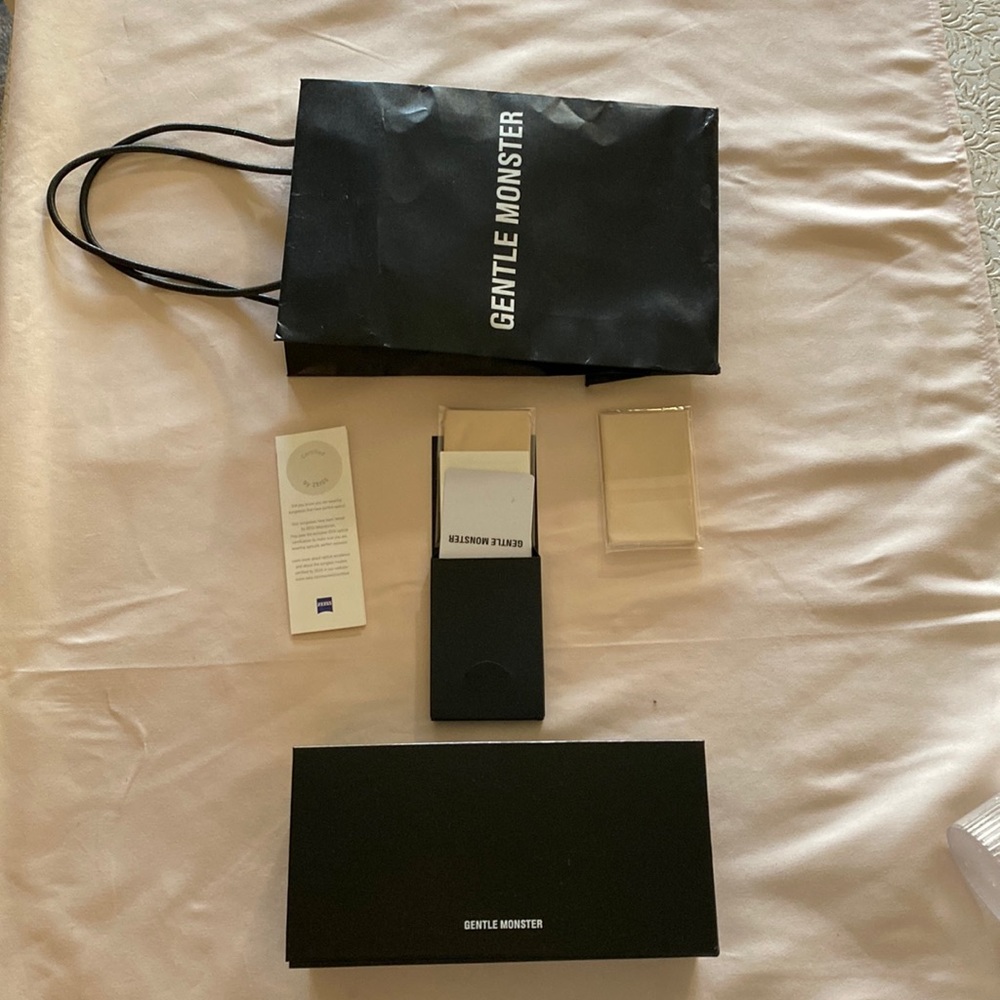 Gentle Monster AUTHENTIC Sunglass PACKAGING ONLY